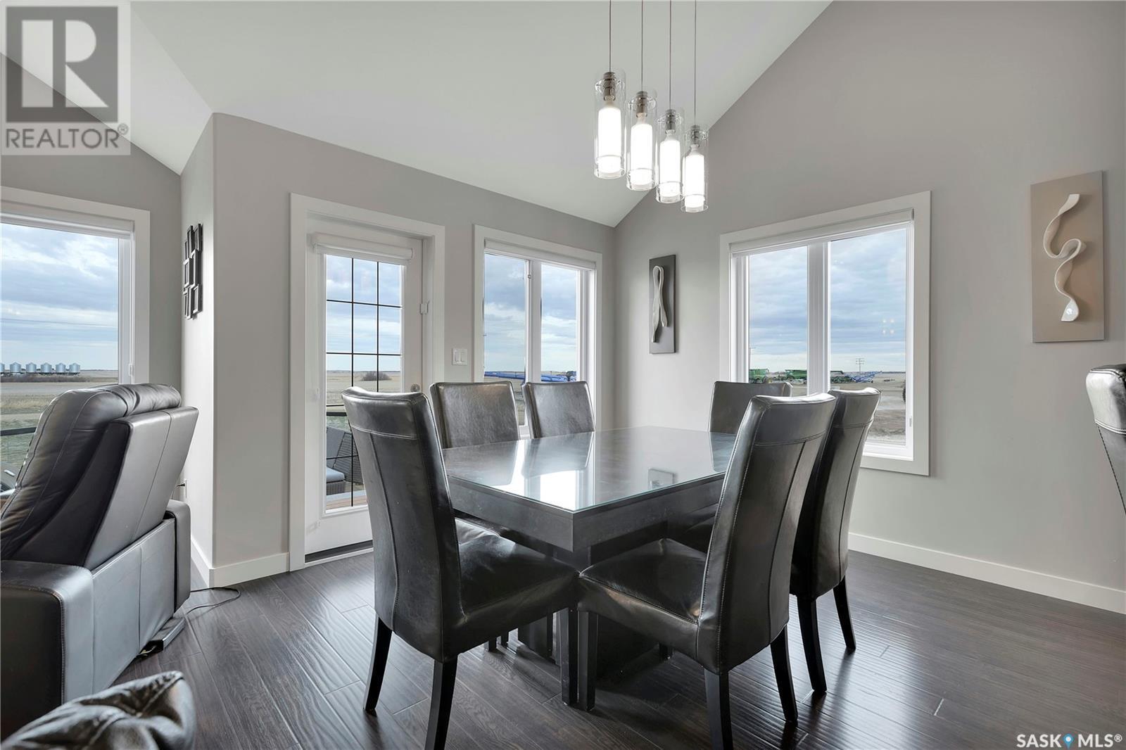45 Crescent Drive, Avonlea, SK - Indoor Photo Showing Dining Room