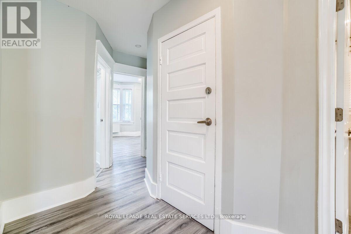 31 Tyndall Avenue, Toronto, ON - Indoor Photo Showing Other Room