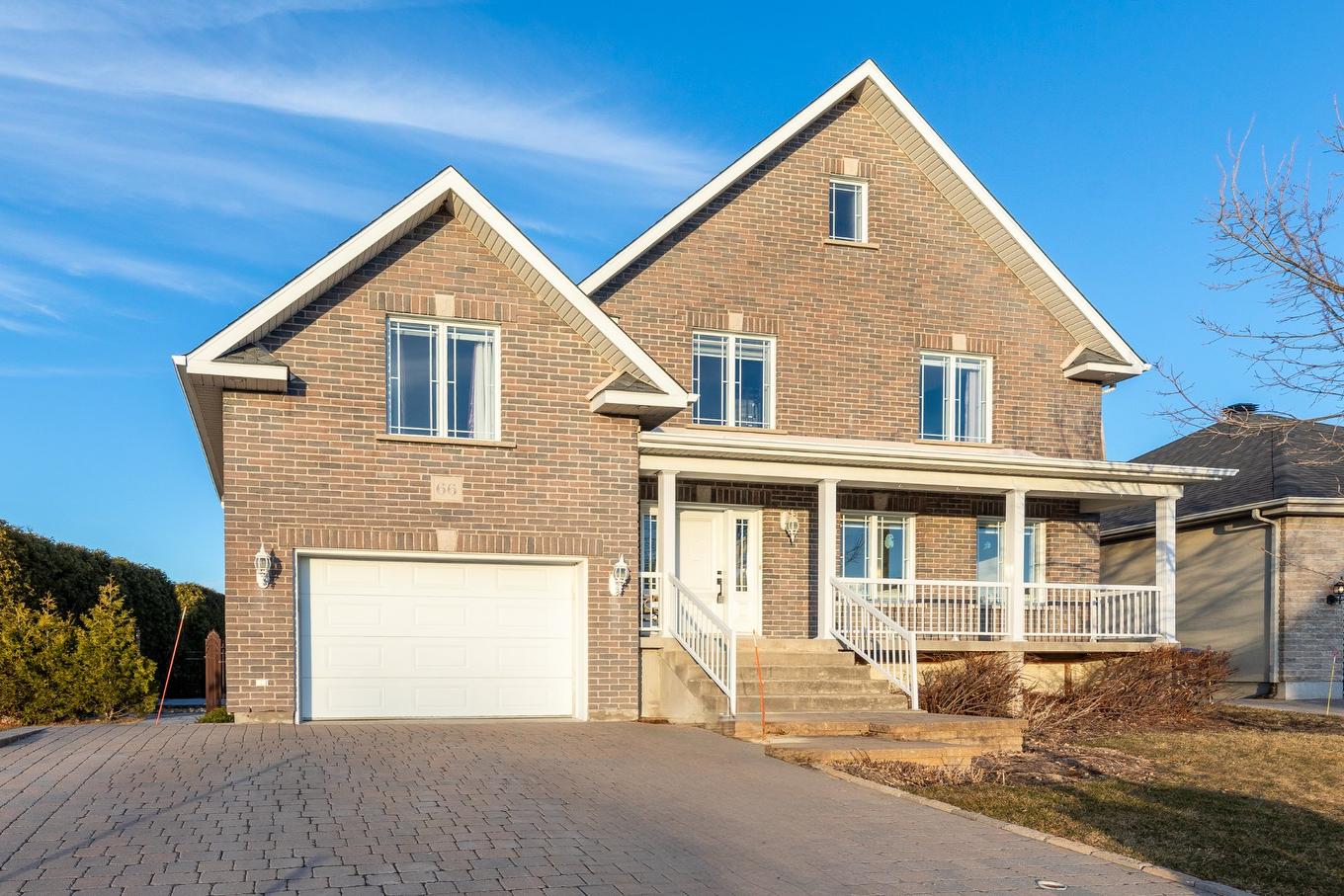 Frontage - 66 Rue De L'Impératrice, Saint-Jean-Sur-Richelieu, QC - Outdoor With Deck Patio Veranda With Facade