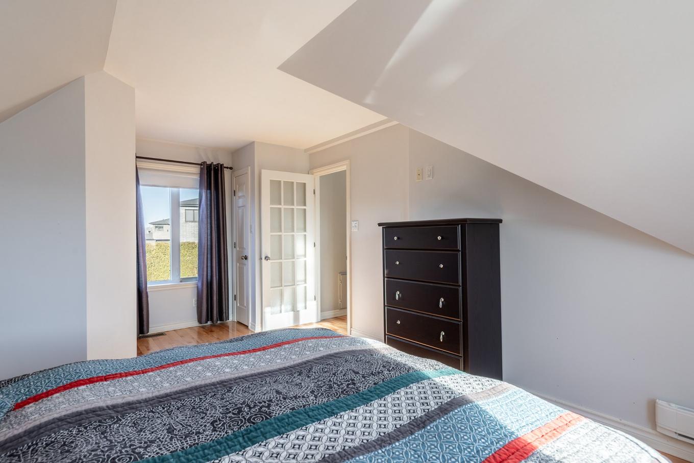 Master bedroom - 66 Rue De L'Impératrice, Saint-Jean-Sur-Richelieu, QC - Indoor Photo Showing Bedroom