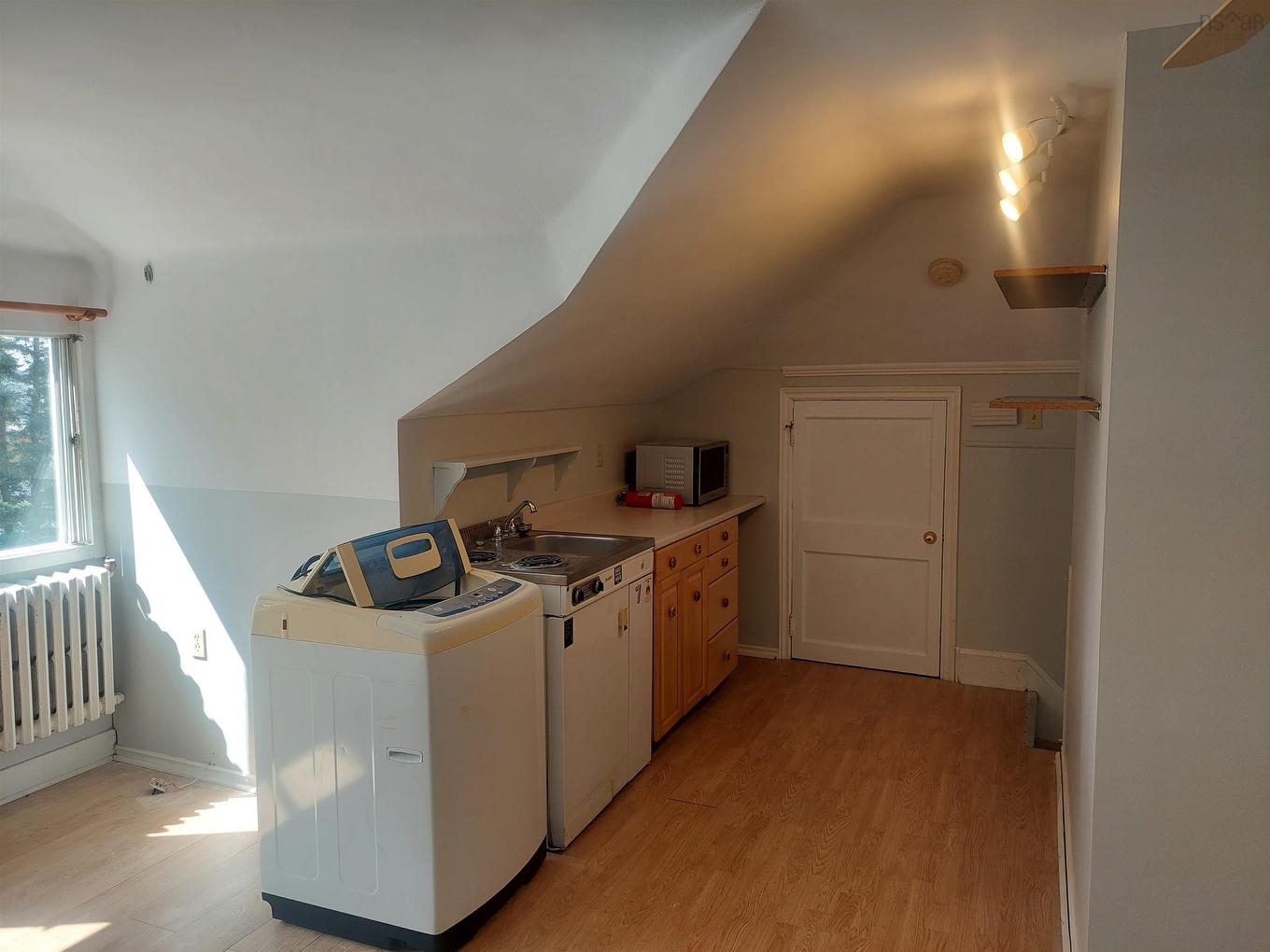 3786/84 High Street, Halifax, NS