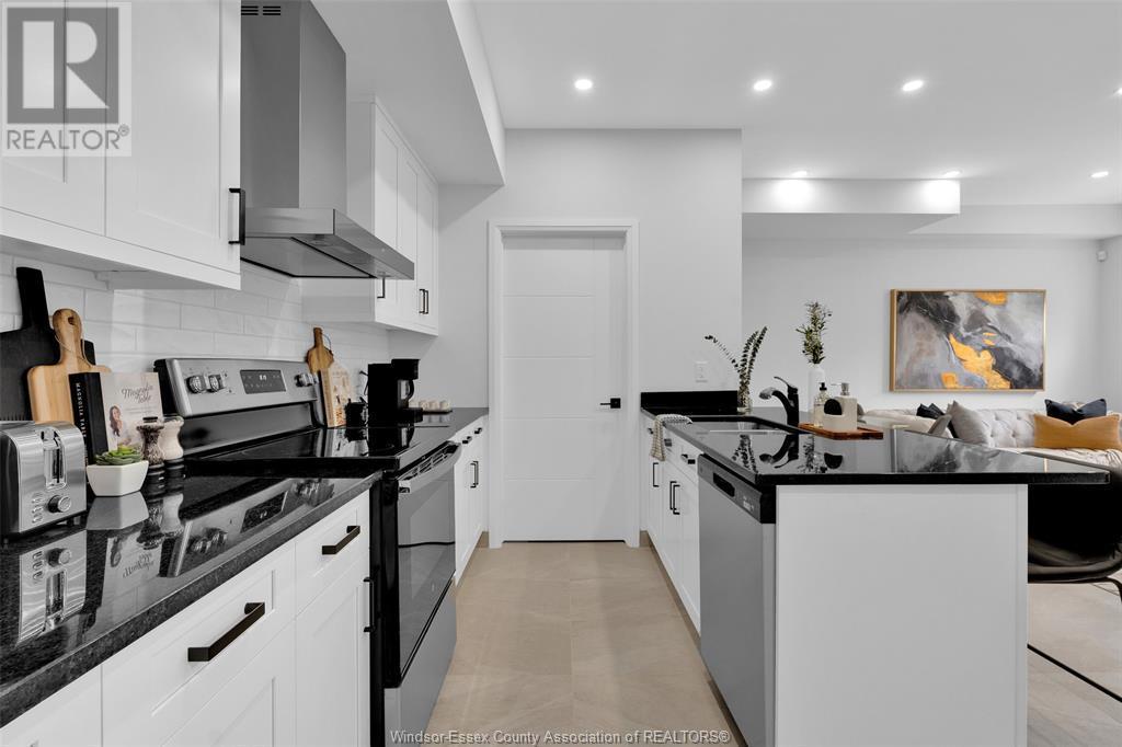 1867 Northway Avenue Unit# A & B, Windsor, ON - Indoor Photo Showing Kitchen With Upgraded Kitchen