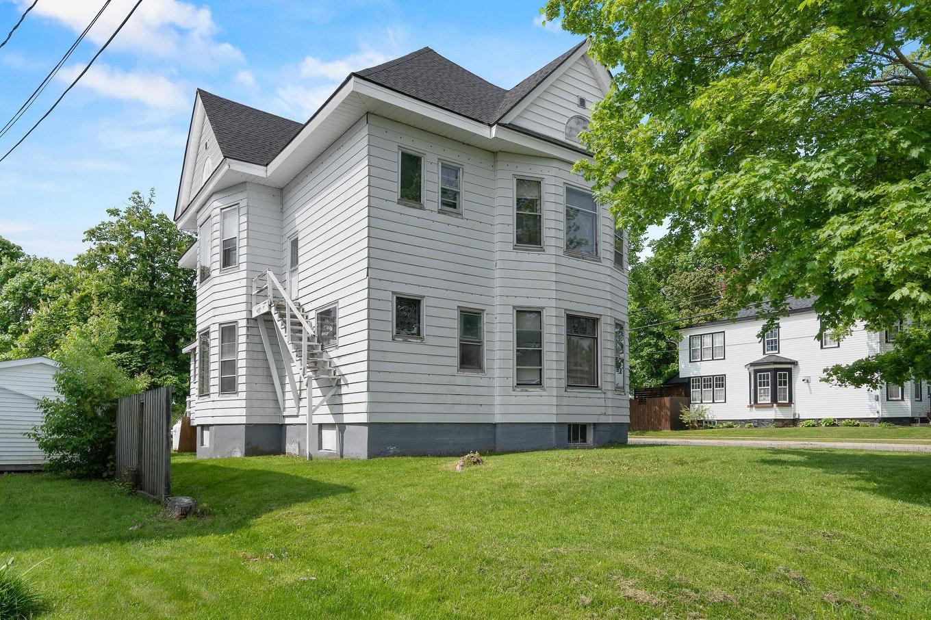 105 Park Street, Stellarton, NS