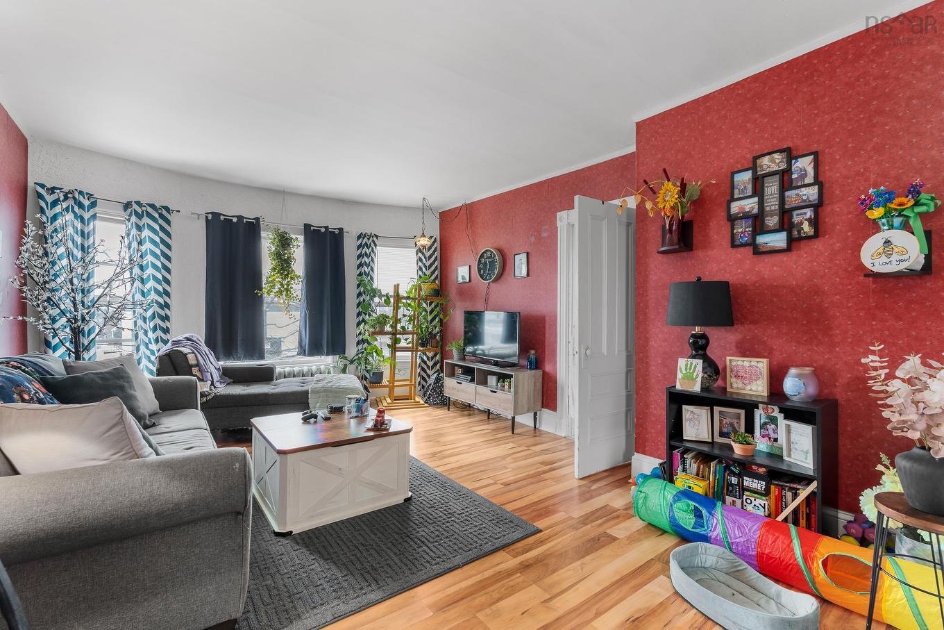 105 Park Street, Stellarton, NS