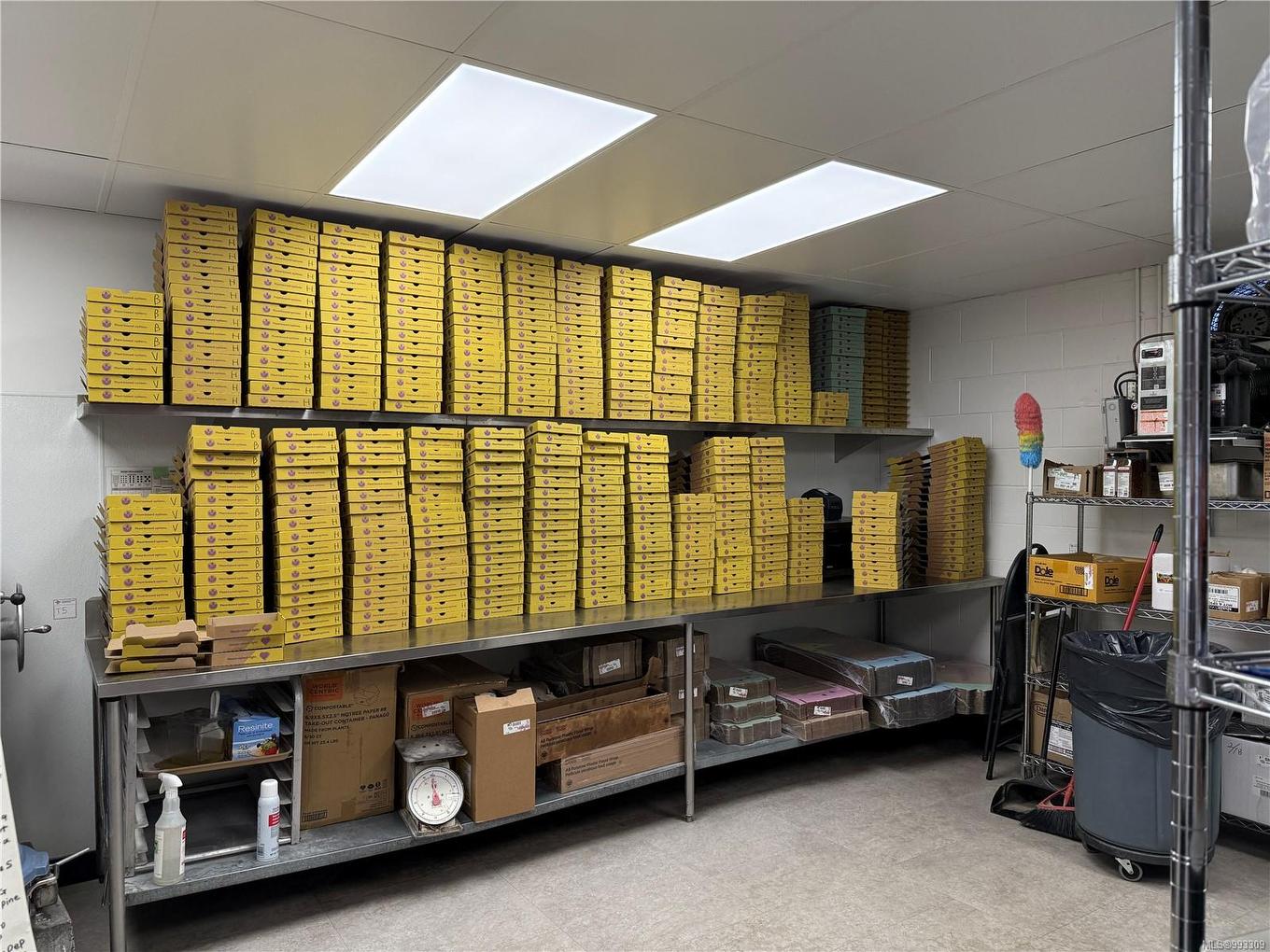 5-3690 Shelbourne St, Saanich, BC