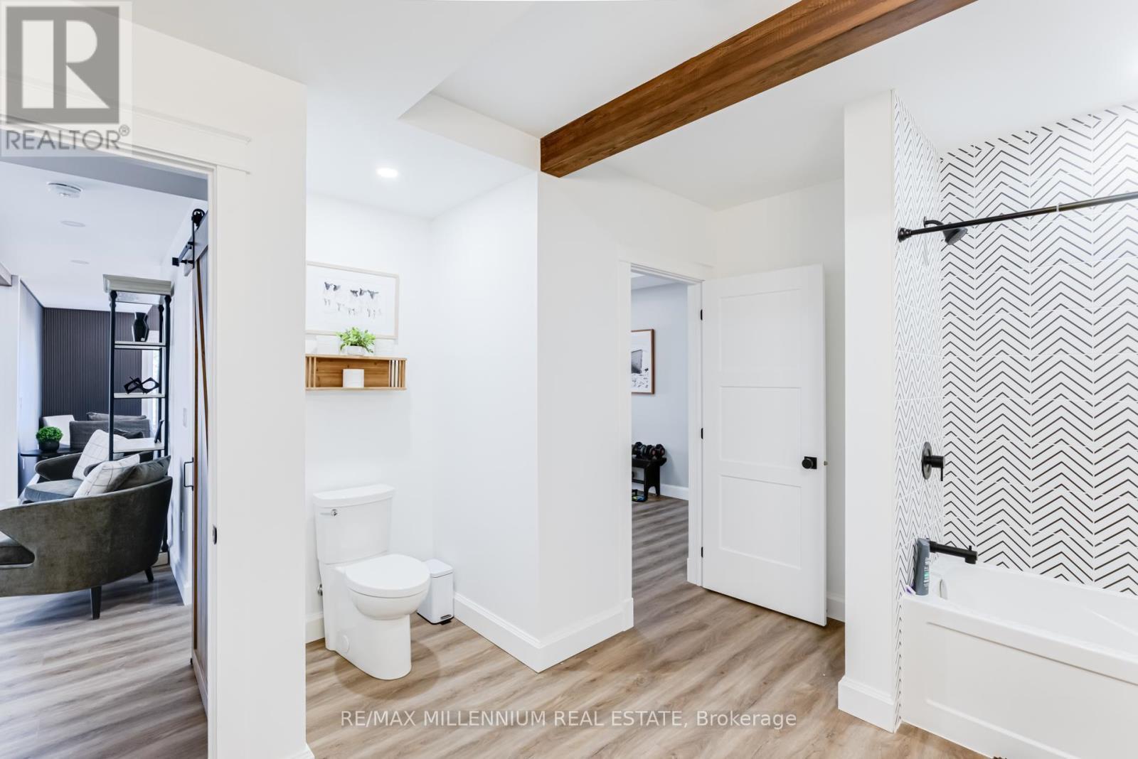 4pcs bathroom - 24 Rory Drive, Selwyn, ON - Indoor