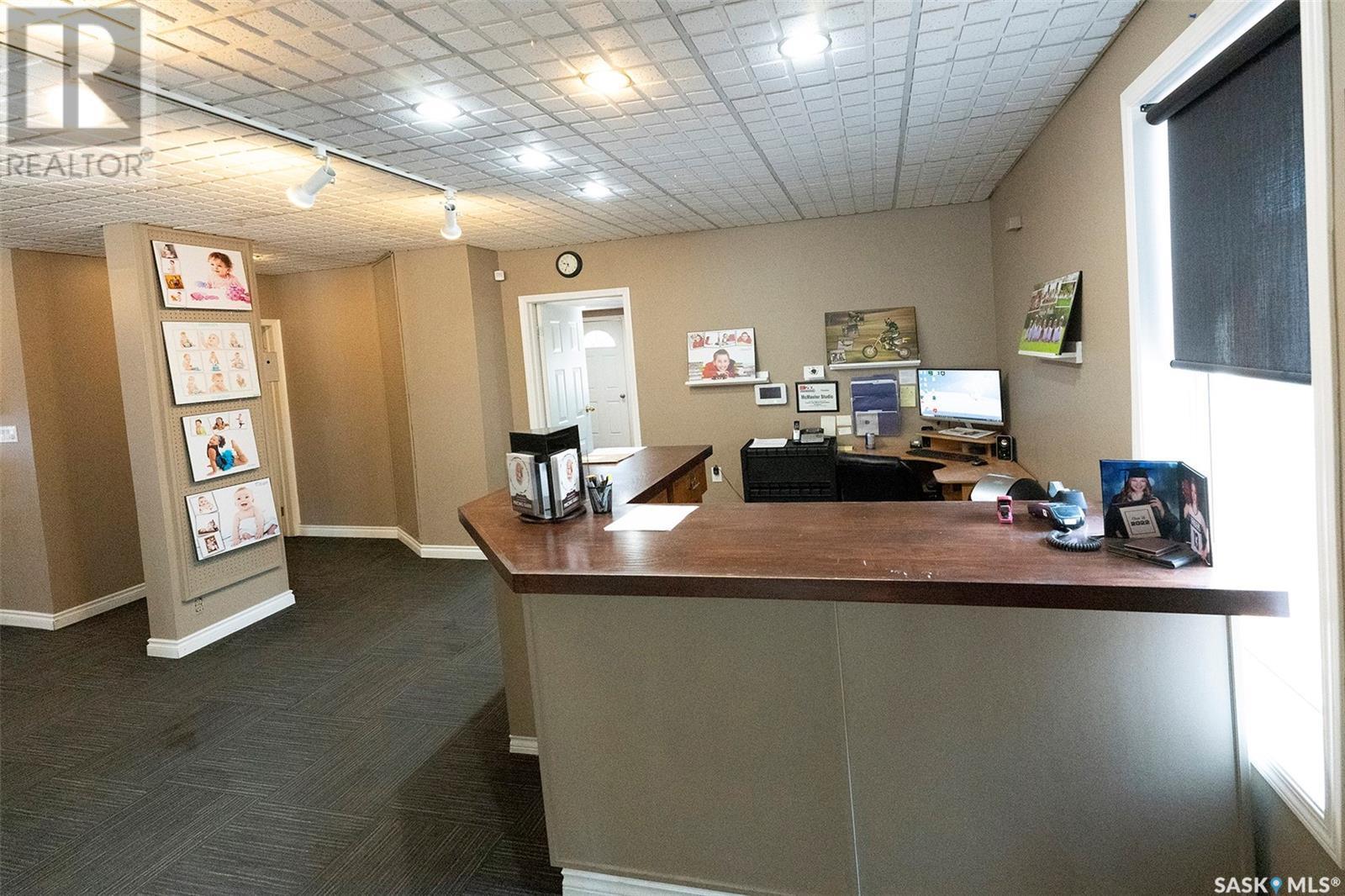 70 Stadacona Street W, Moose Jaw, SK