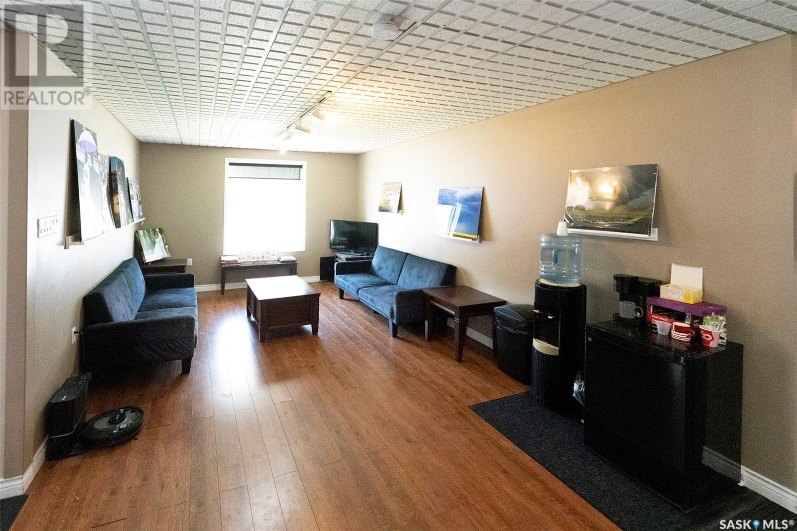 70 Stadacona Street W, Moose Jaw, SK