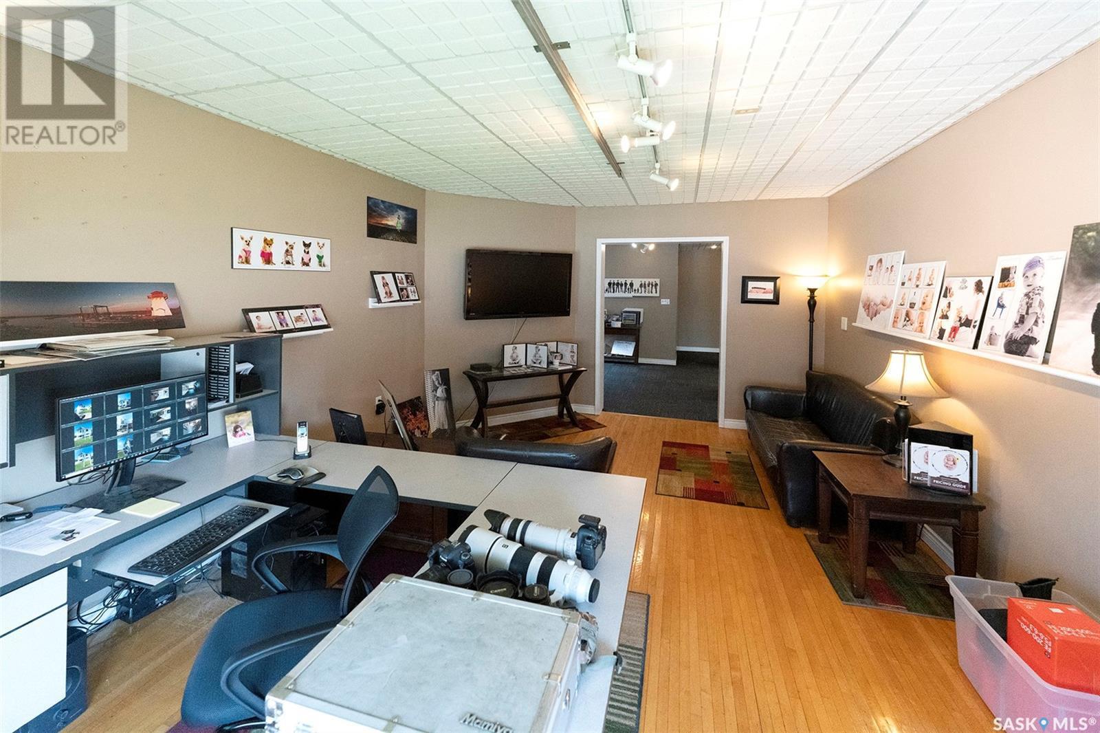 70 Stadacona Street W, Moose Jaw, SK