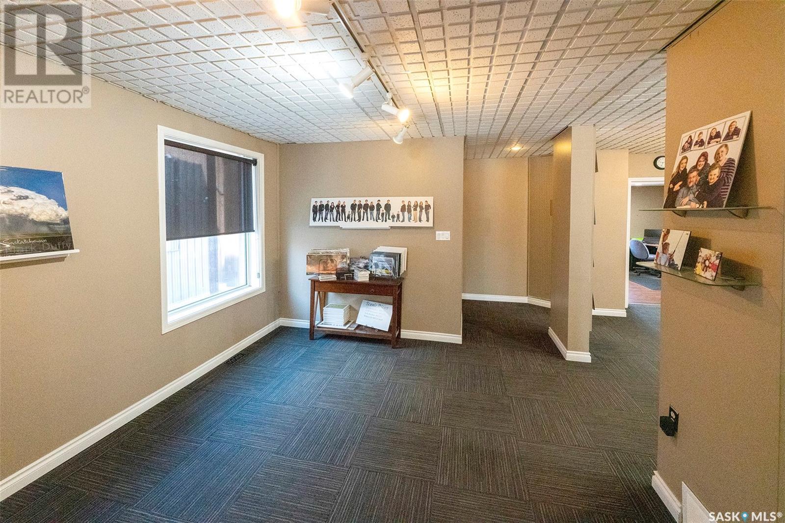 70 Stadacona Street W, Moose Jaw, SK