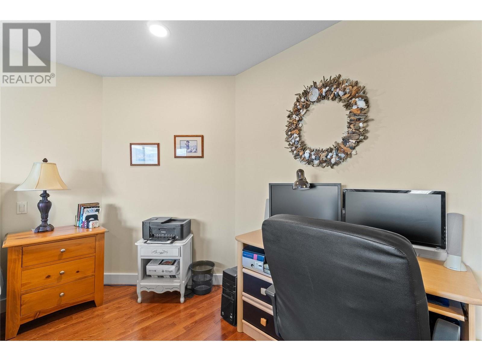 2847 Walsh Road, Sorrento, BC - Indoor Photo Showing Office