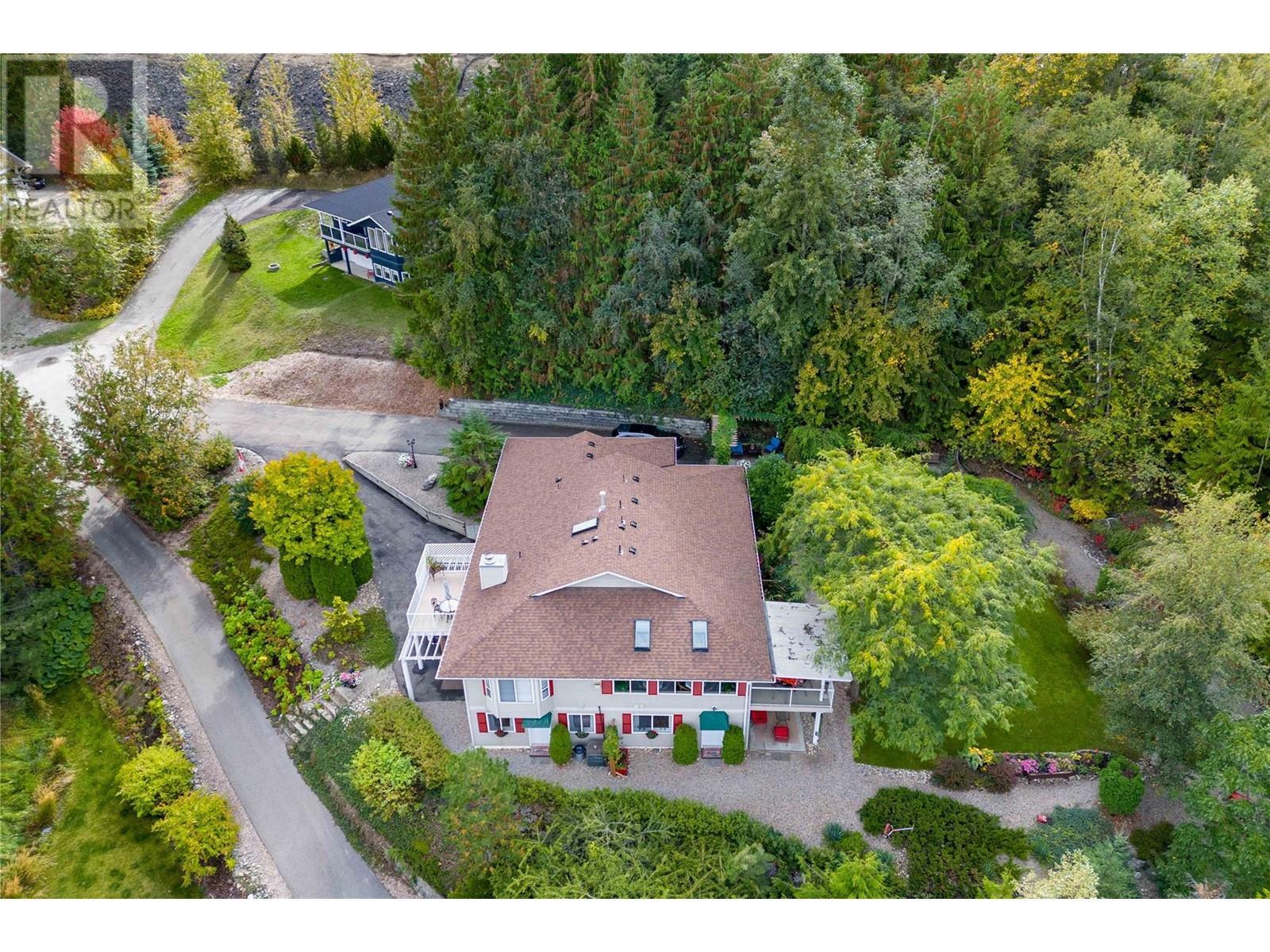 2847 Walsh Road, Sorrento, BC - Outdoor With View