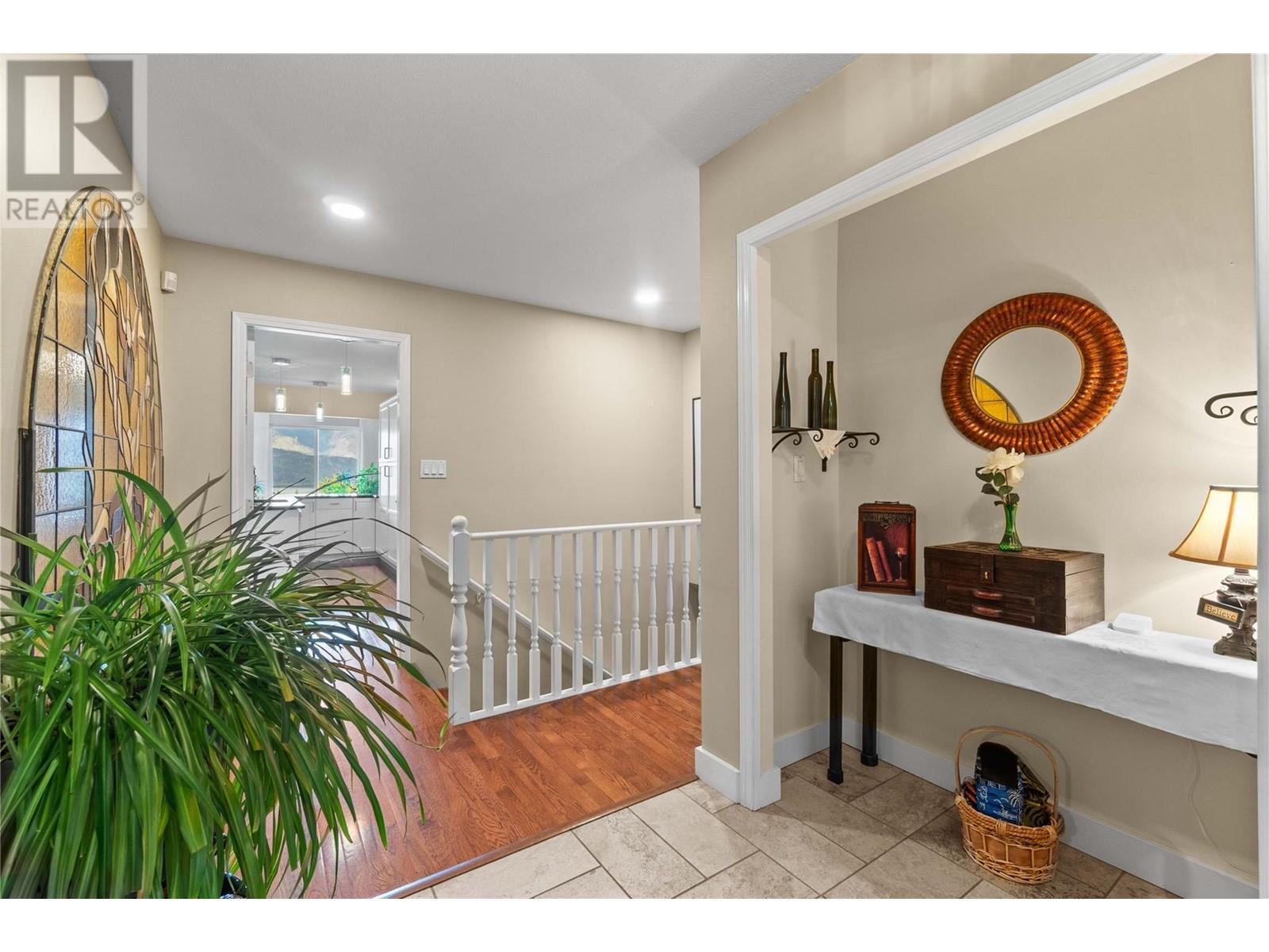 2847 Walsh Road, Sorrento, BC - Indoor Photo Showing Other Room