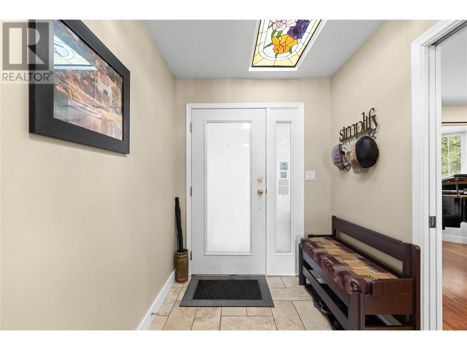 2847 Walsh Road, Sorrento, BC - Indoor Photo Showing Other Room