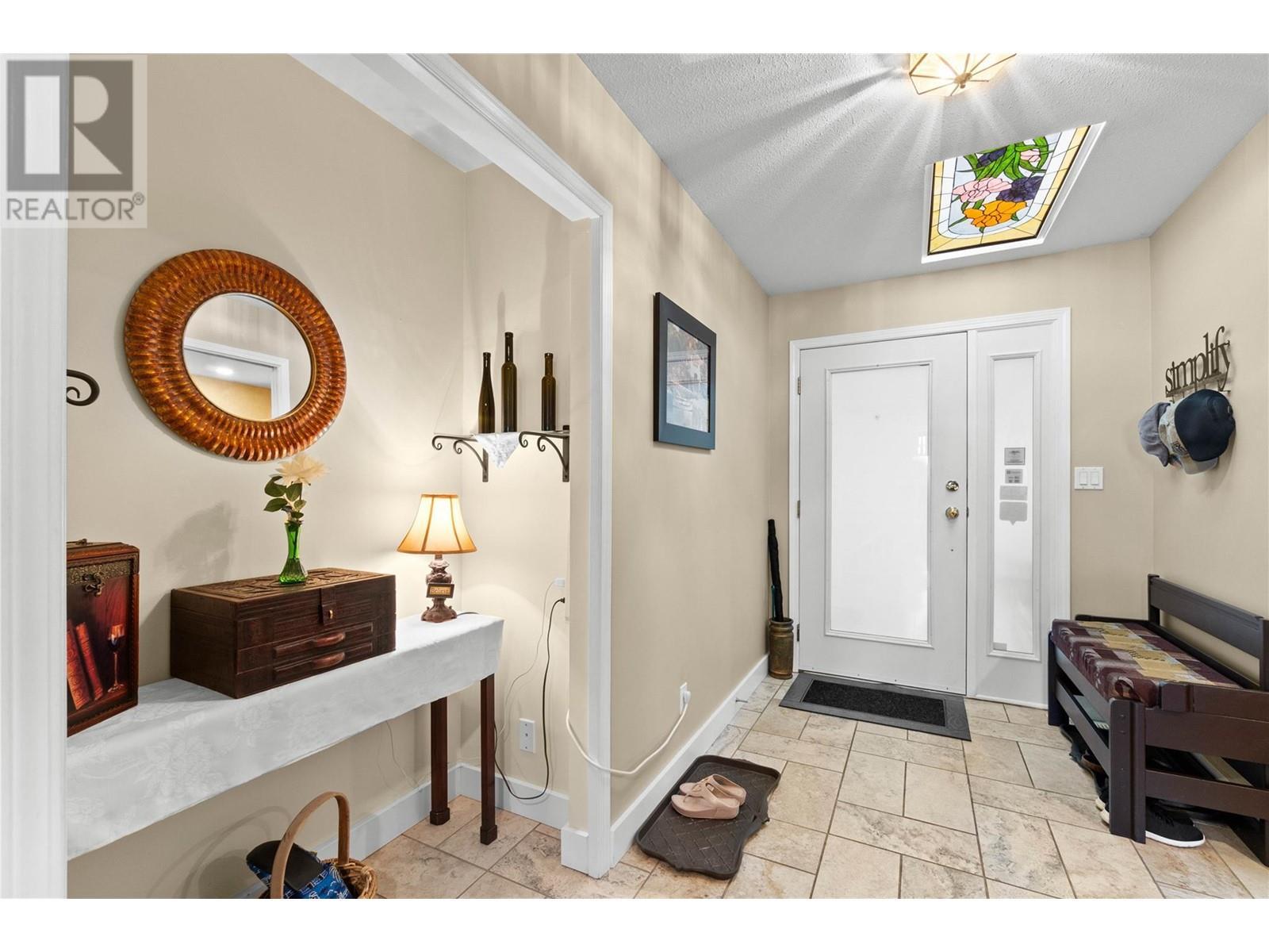 2847 Walsh Road, Sorrento, BC - Indoor Photo Showing Other Room