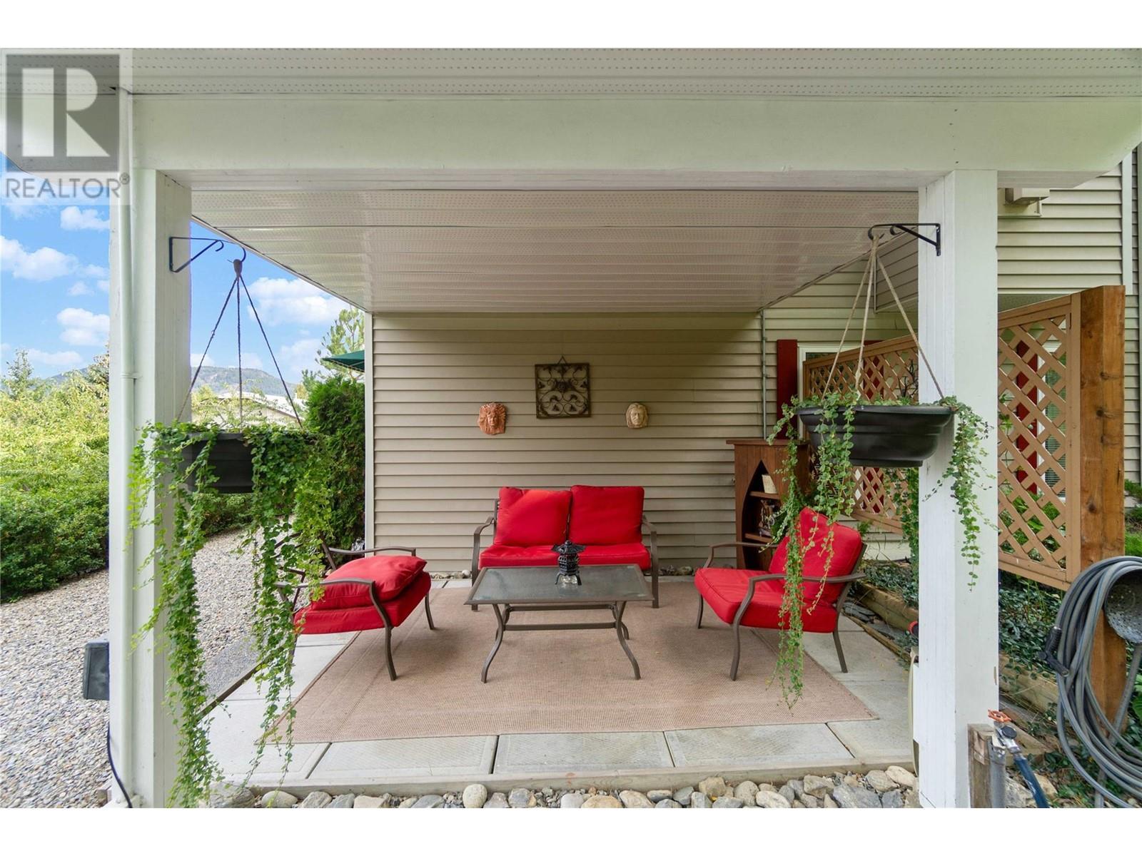 2847 Walsh Road, Sorrento, BC - Outdoor With Deck Patio Veranda With Exterior