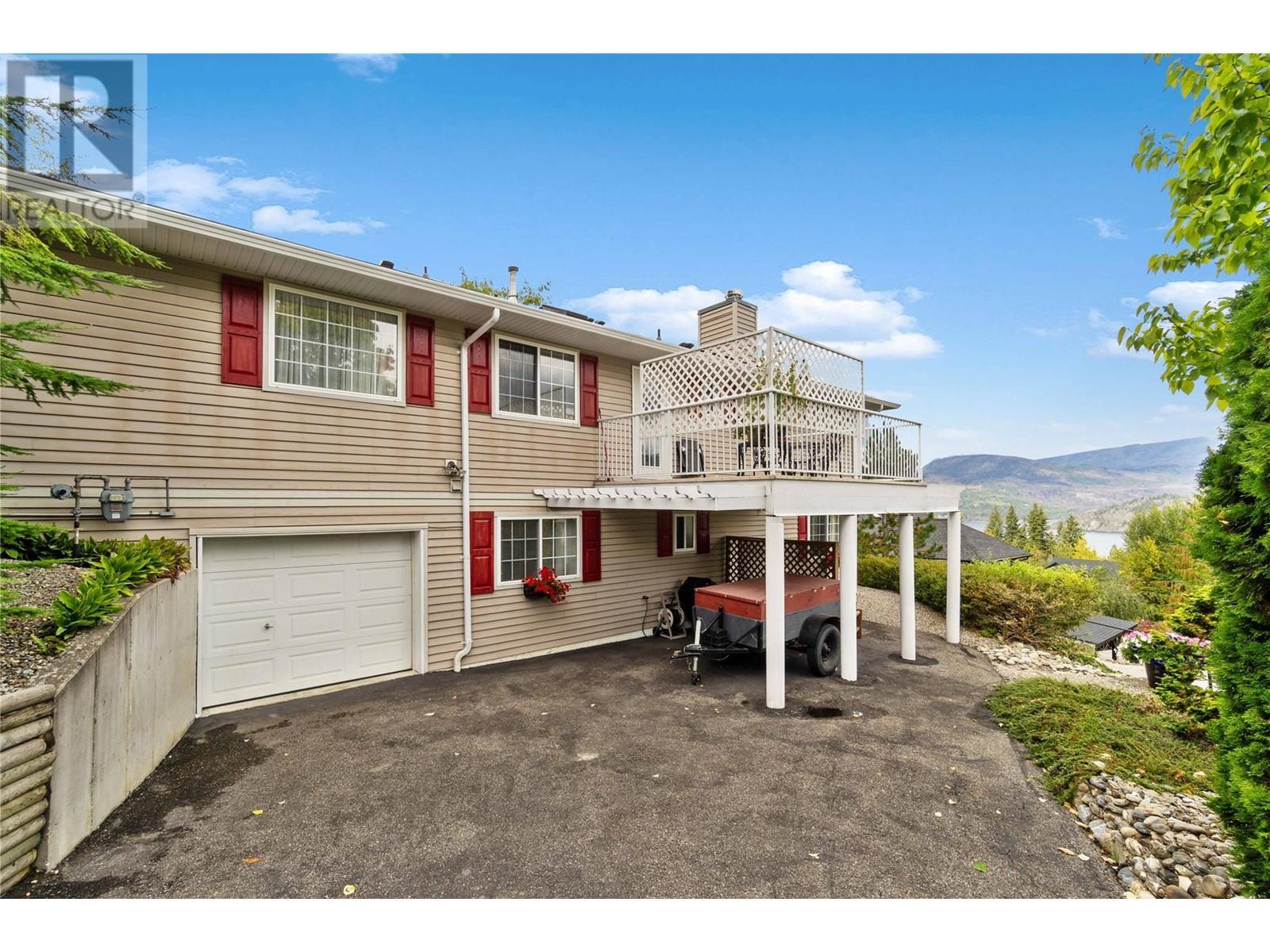 2847 Walsh Road, Sorrento, BC - Outdoor With Deck Patio Veranda