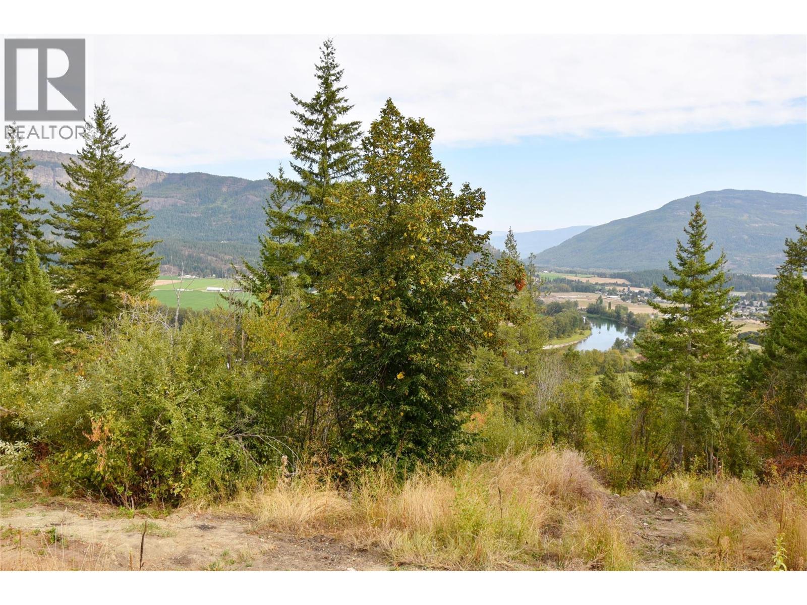 207 Crooked Pine Road, Enderby, BC