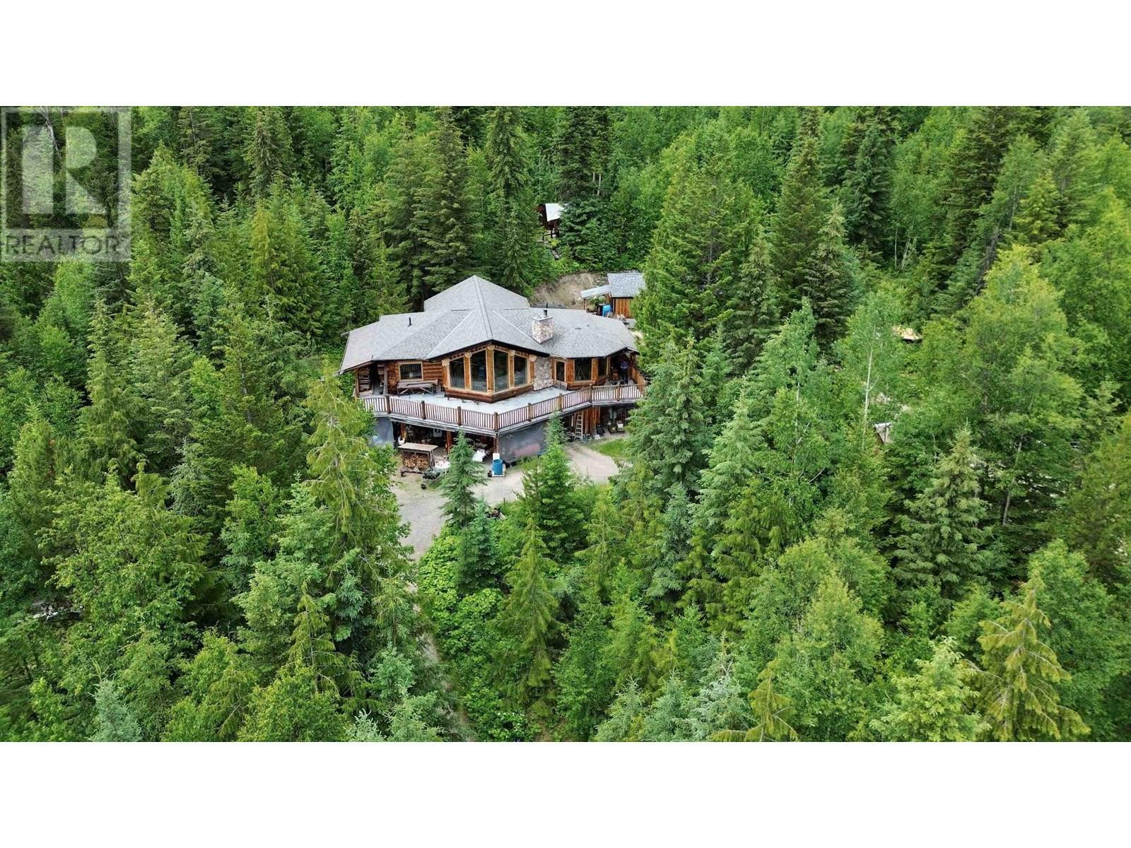 3561 Canim-Hendrix Lake Road, 100 Mile House, BC - Outdoor