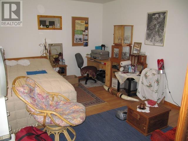 3561 Canim-Hendrix Lake Road, 100 Mile House, BC - Indoor