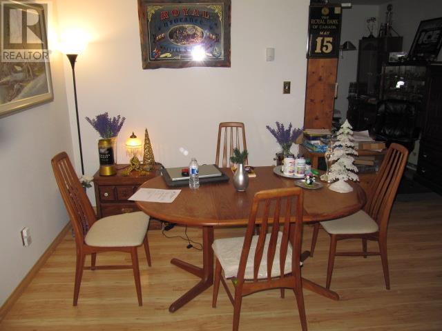 3561 Canim-Hendrix Lake Road, 100 Mile House, BC - Indoor Photo Showing Dining Room