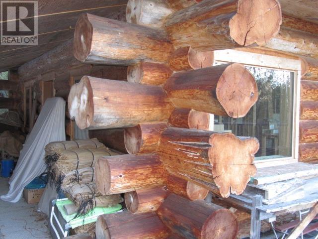 3561 Canim-Hendrix Lake Road, 100 Mile House, BC - Indoor Photo Showing Other Room