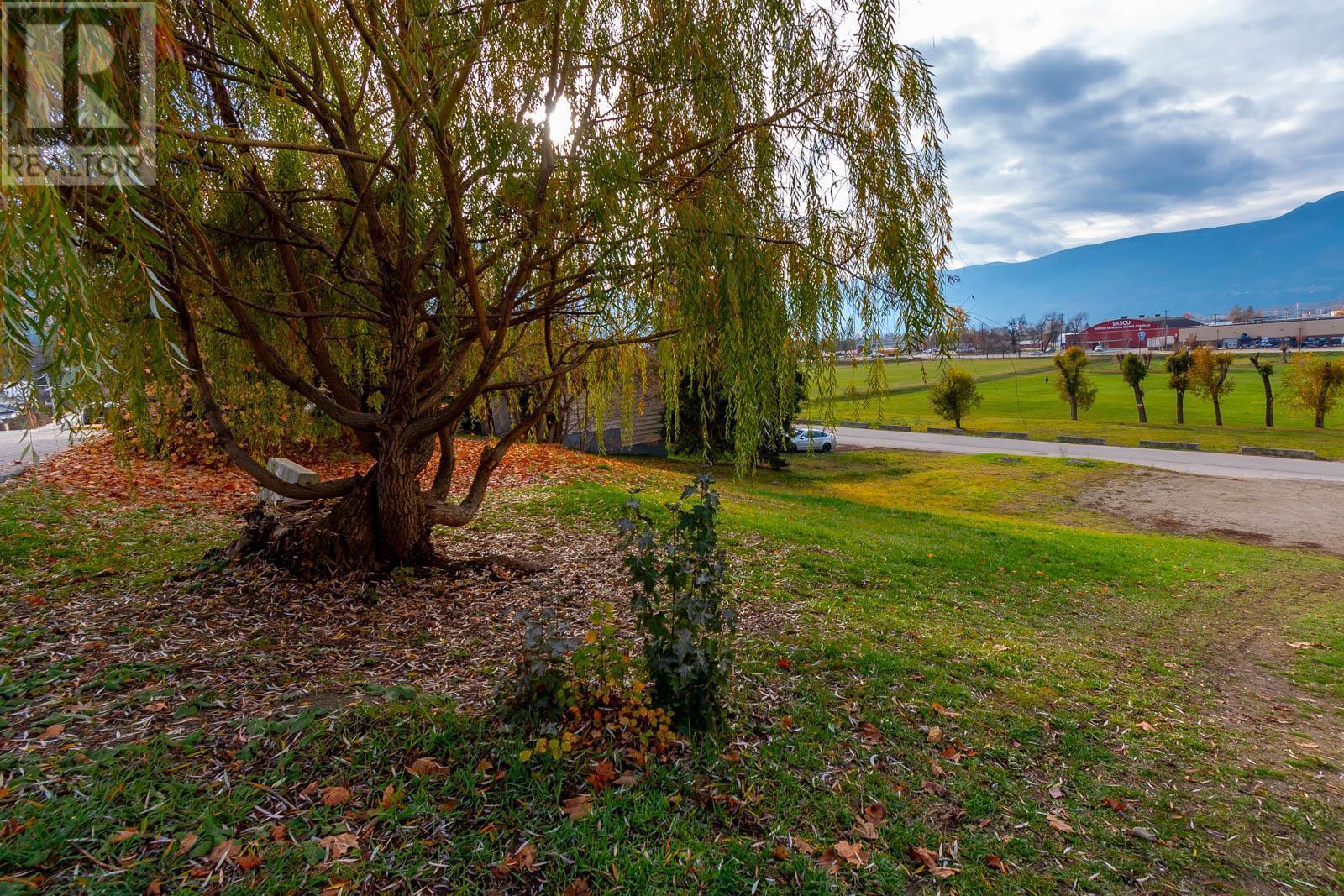 Lot 3 empty - 161 Shuswap Street Sw, Salmon Arm, BC