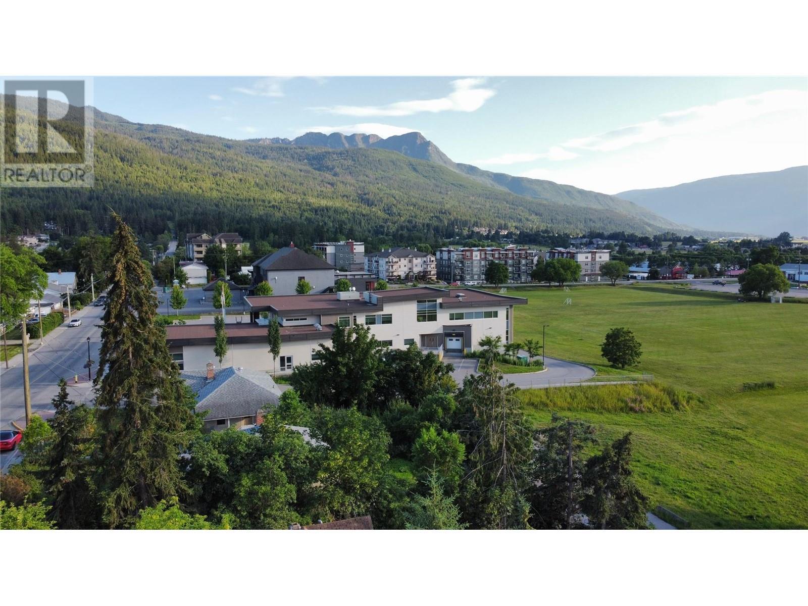 Fabulous views from potential building - 161 Shuswap Street Sw, Salmon Arm, BC