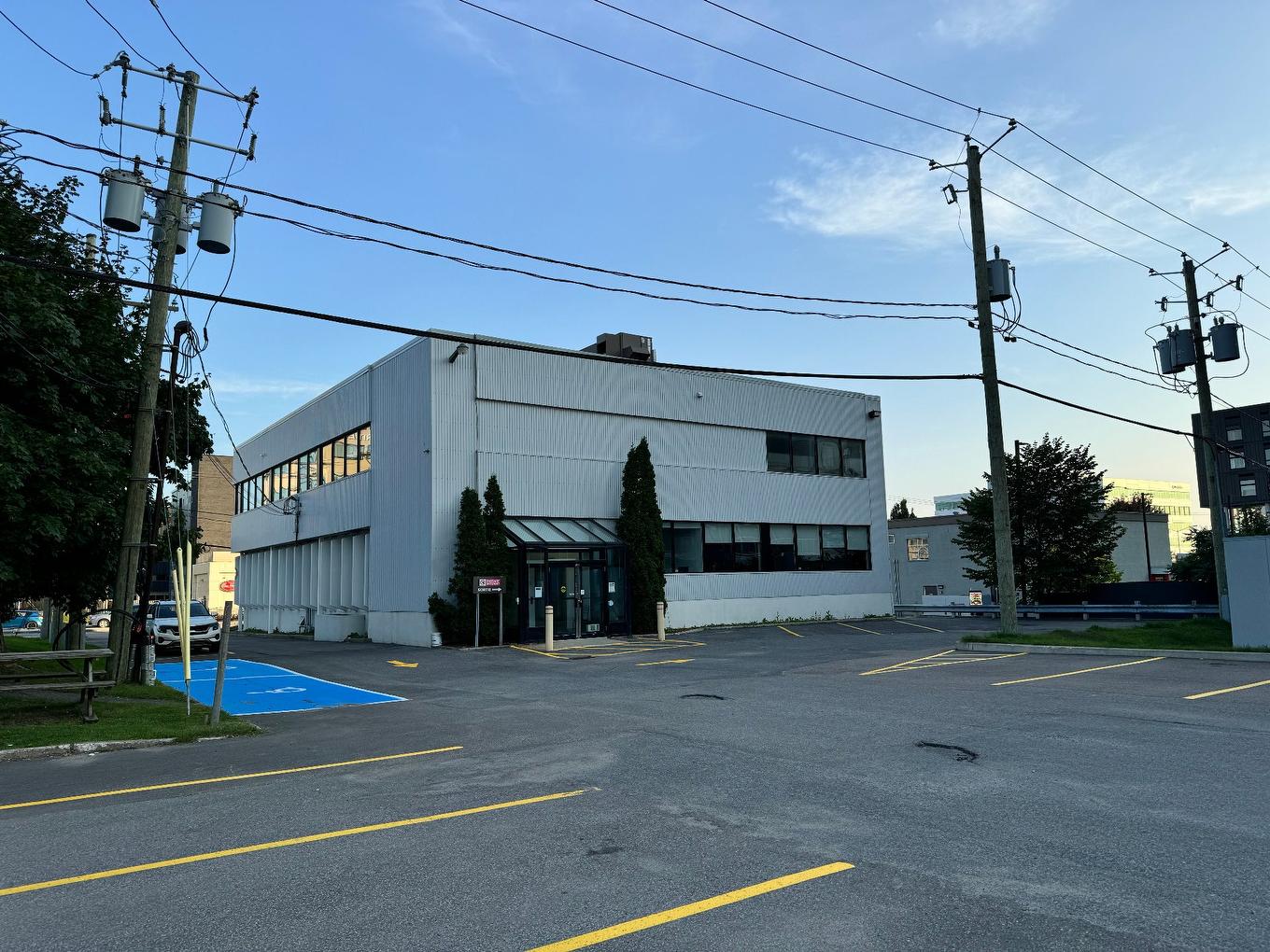 Back facade - 3220 Ch. Des Quatre-Bourgeois, Québec (Sainte-Foy/Sillery/Cap-Rouge), QC - Outdoor