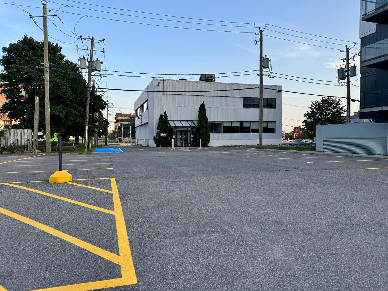 Parking - 3220 Ch. Des Quatre-Bourgeois, Québec (Sainte-Foy/Sillery/Cap-Rouge), QC - Outdoor