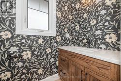 2-piece Bathroom Main floor -