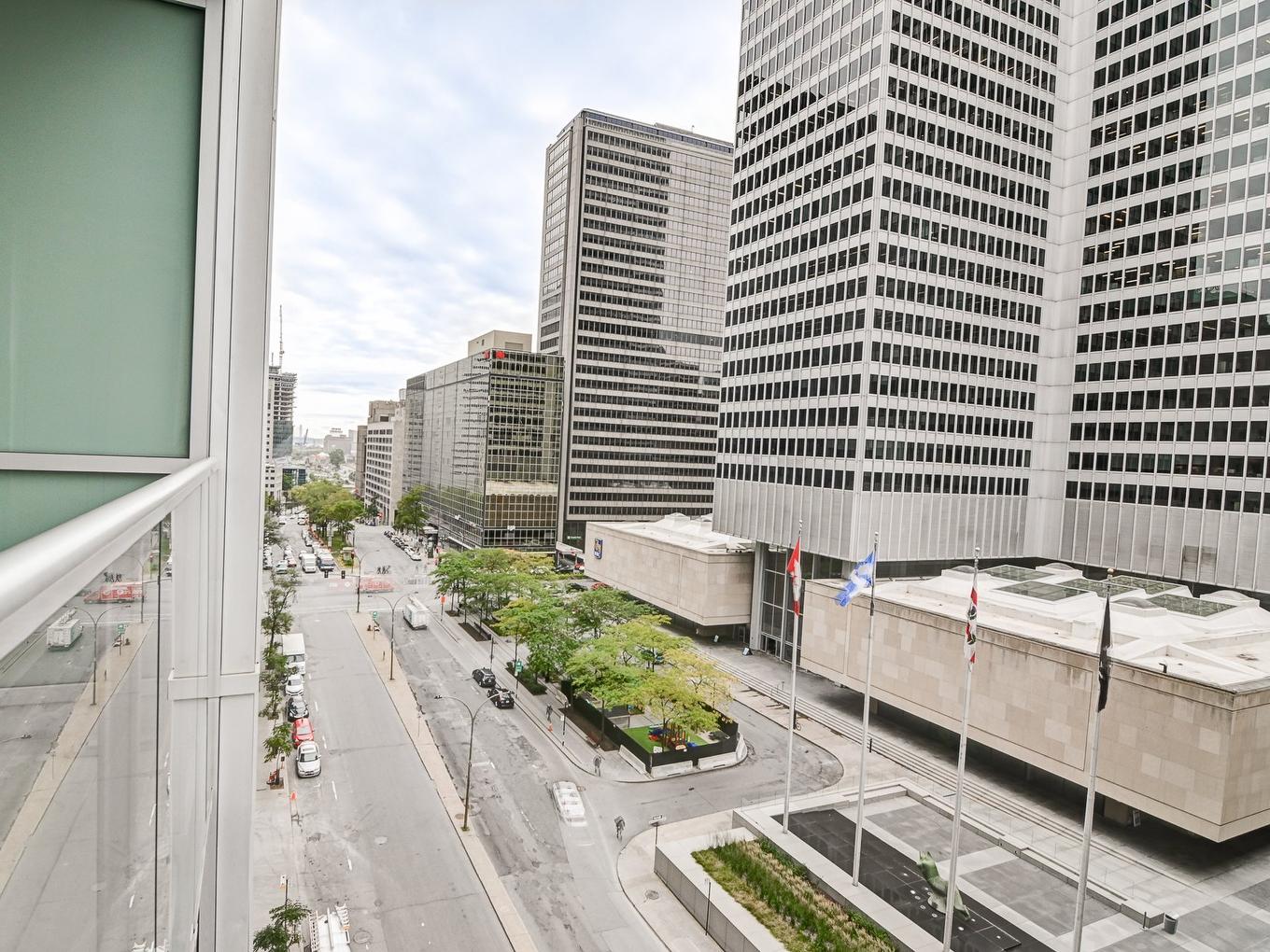 Balcony - 704-1225 Boul. Robert-Bourassa, Montréal (Ville-Marie), QC - Outdoor