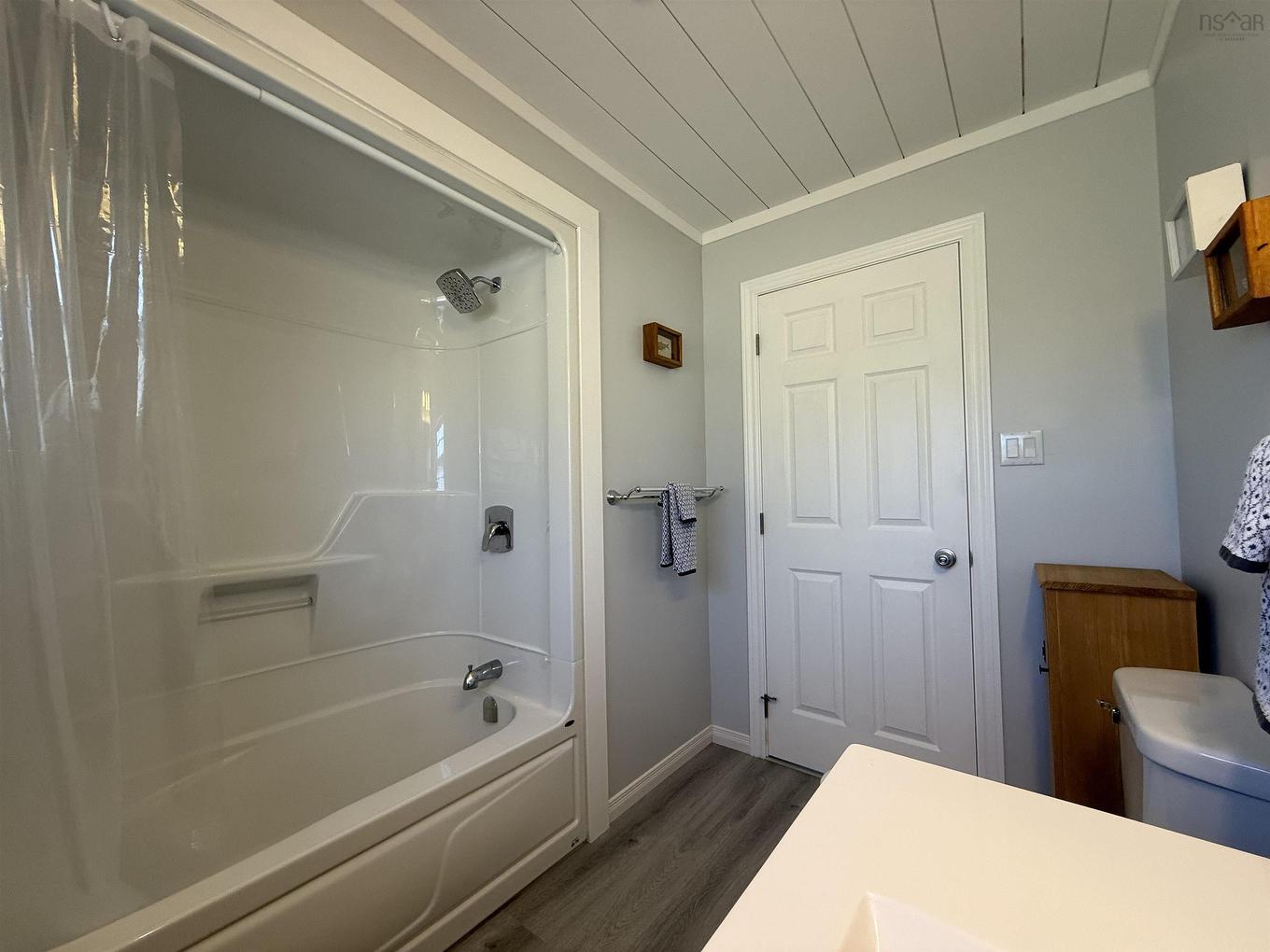 3524 Eastern Avenue, Parrsboro, NS