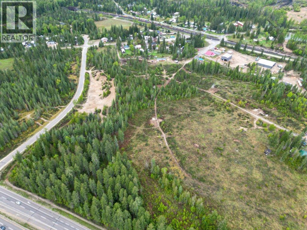 4103 Balsam Way, Malakwa, BC