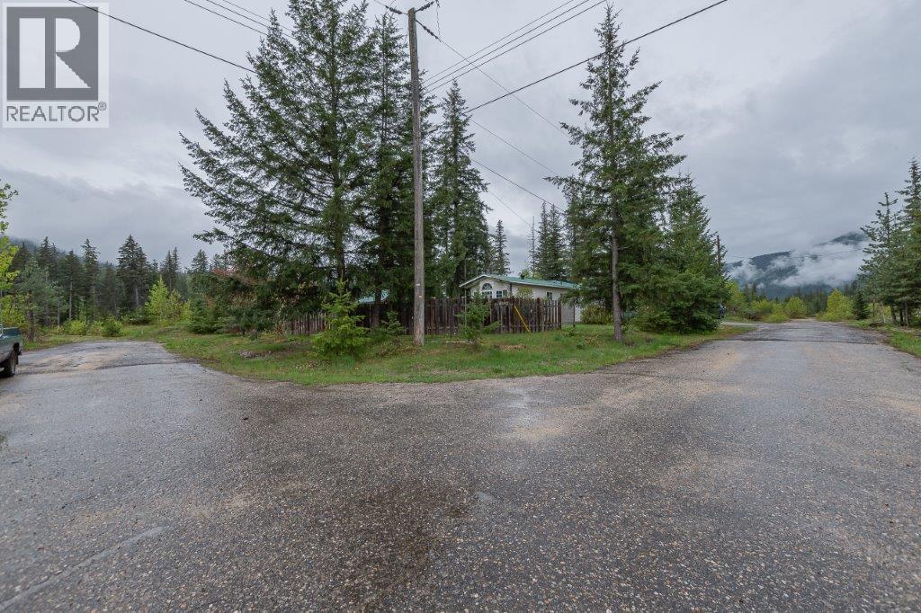4103 Balsam Way, Malakwa, BC
