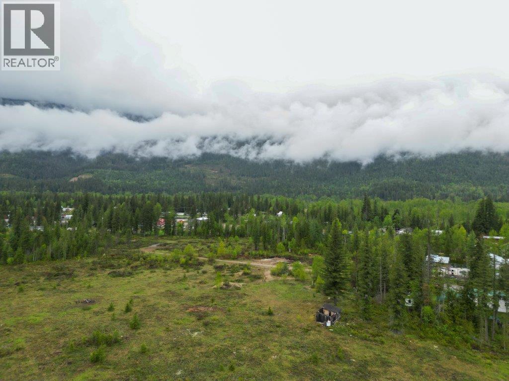 4103 Balsam Way, Malakwa, BC