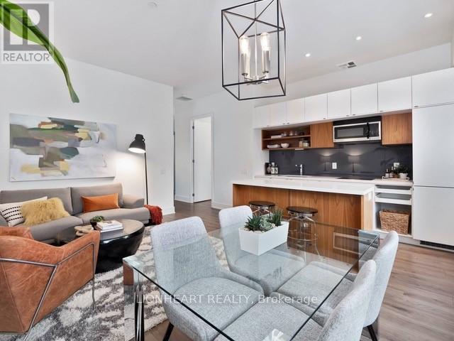 605 - 111 St Clair Avenue W, Toronto, ON - Indoor