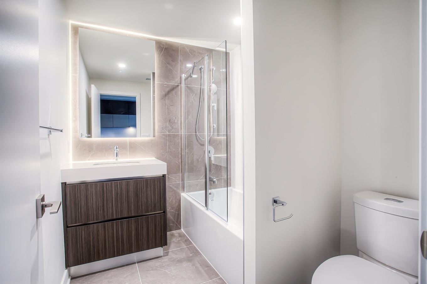 Bathroom - 2003-628 Rue St-Jacques, Montréal (Ville-Marie), QC - Indoor Photo Showing Bathroom