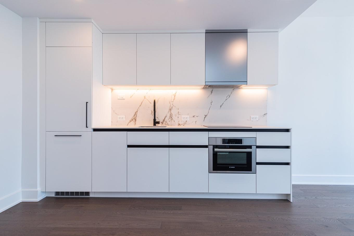 Cuisine - 3508-720 Rue St-Jacques, Montréal (Ville-Marie), QC - Indoor