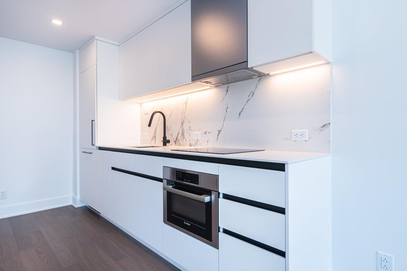 Cuisine - 3508-720 Rue St-Jacques, Montréal (Ville-Marie), QC - Indoor Photo Showing Kitchen