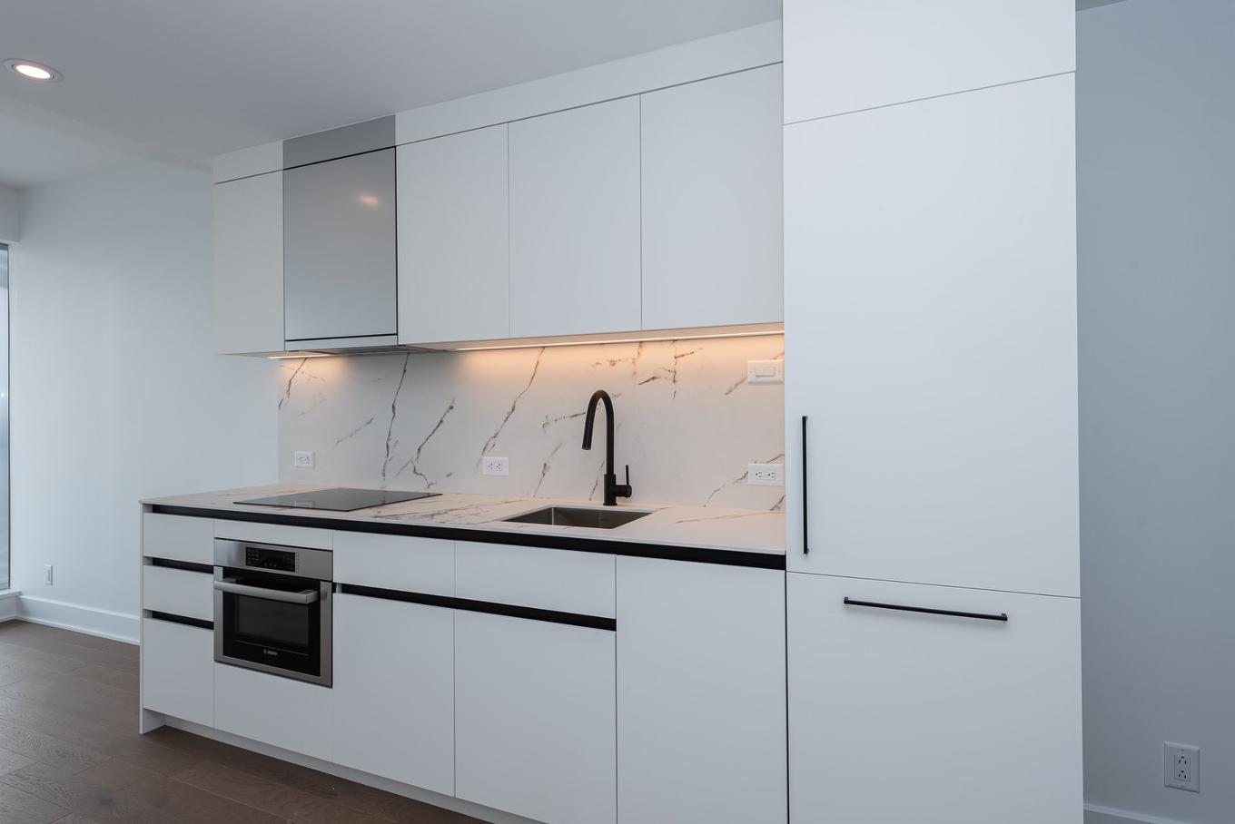 Cuisine - 2906-720 Rue St-Jacques, Montréal (Ville-Marie), QC - Indoor Photo Showing Kitchen