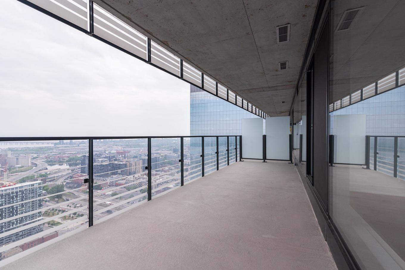 Balcon - 3109-720 Rue St-Jacques, Montréal (Ville-Marie), QC - With Exterior