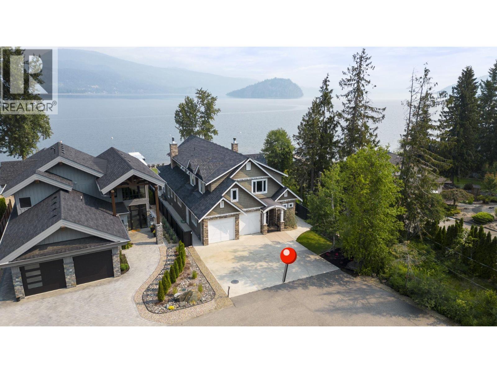 1801 Archibald Road Unit# 5, Sorrento, BC - Outdoor With Body Of Water With Facade