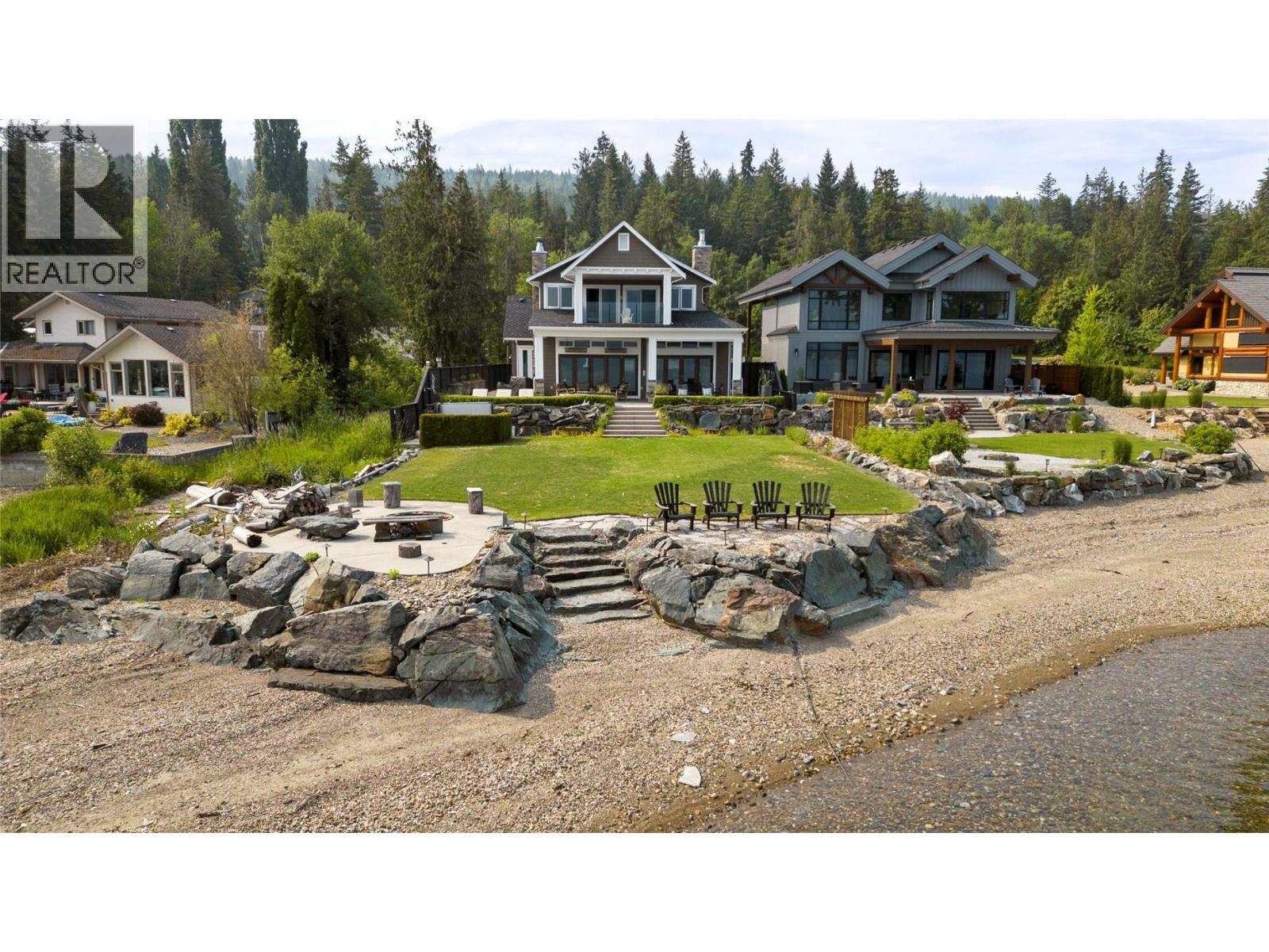 1801 Archibald Road Unit# 5, Sorrento, BC - Outdoor