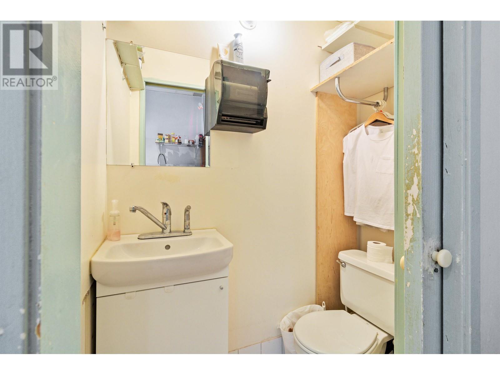 5728 Tyne Street, Vancouver, BC