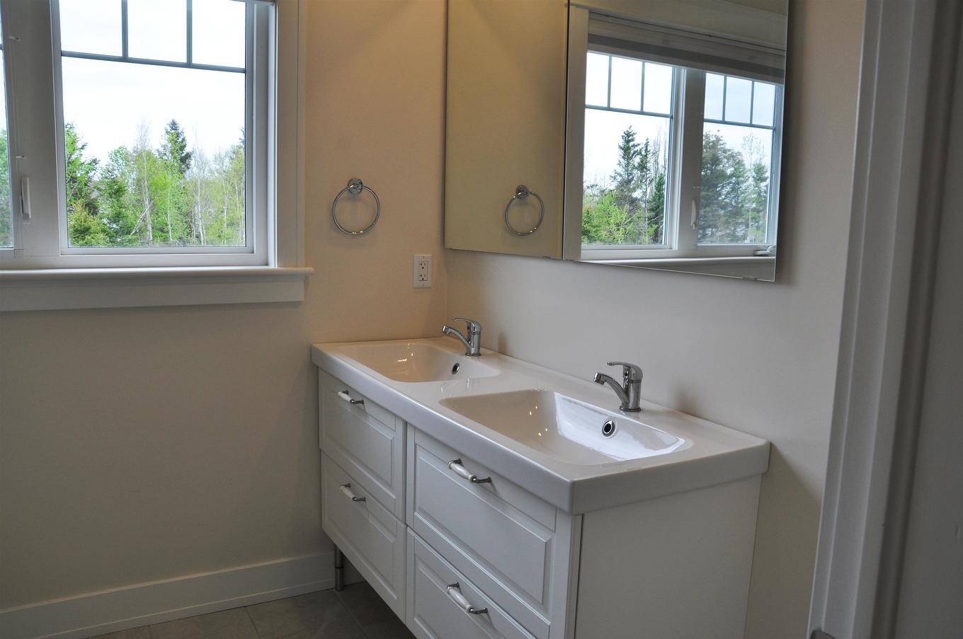 50 England Circle, Charlottetown, PE