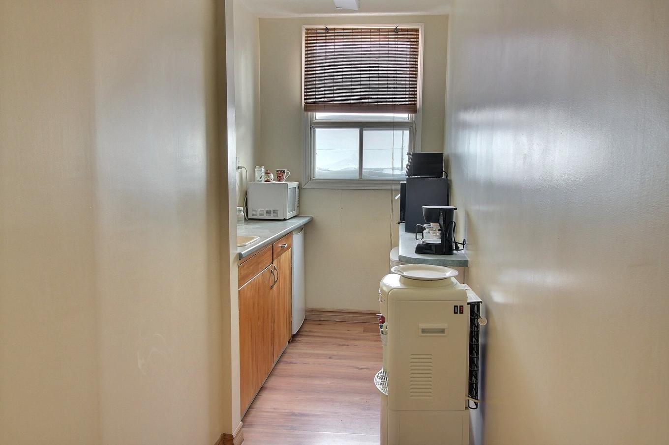 Kitchenette - 52A Av. Du Lac, Rouyn-Noranda, QC - Indoor Photo Showing Other Room