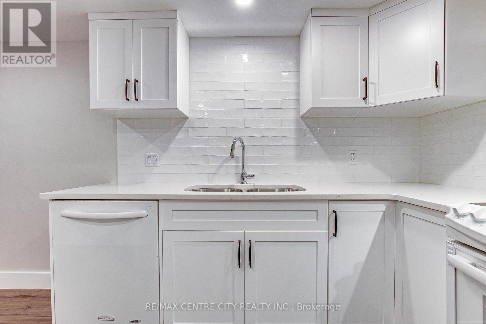 Lower - 329 Smith Street, Central Elgin (Port Stanley), ON - Indoor Photo Showing Kitchen With Double Sink