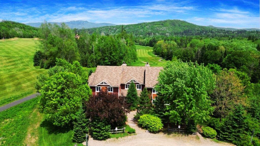 Frontage - 1822 Ch. Du Golf, Mont-Tremblant, QC - Outdoor With View