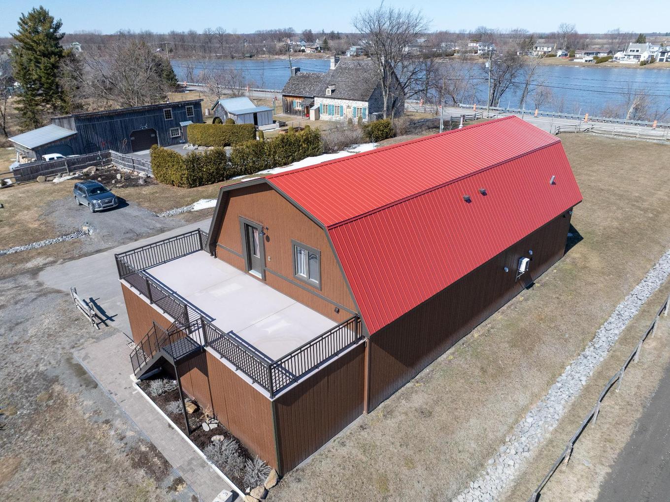 Aerial photo - 9790 Boul. Des Mille-Îles, Laval (Saint-François), QC